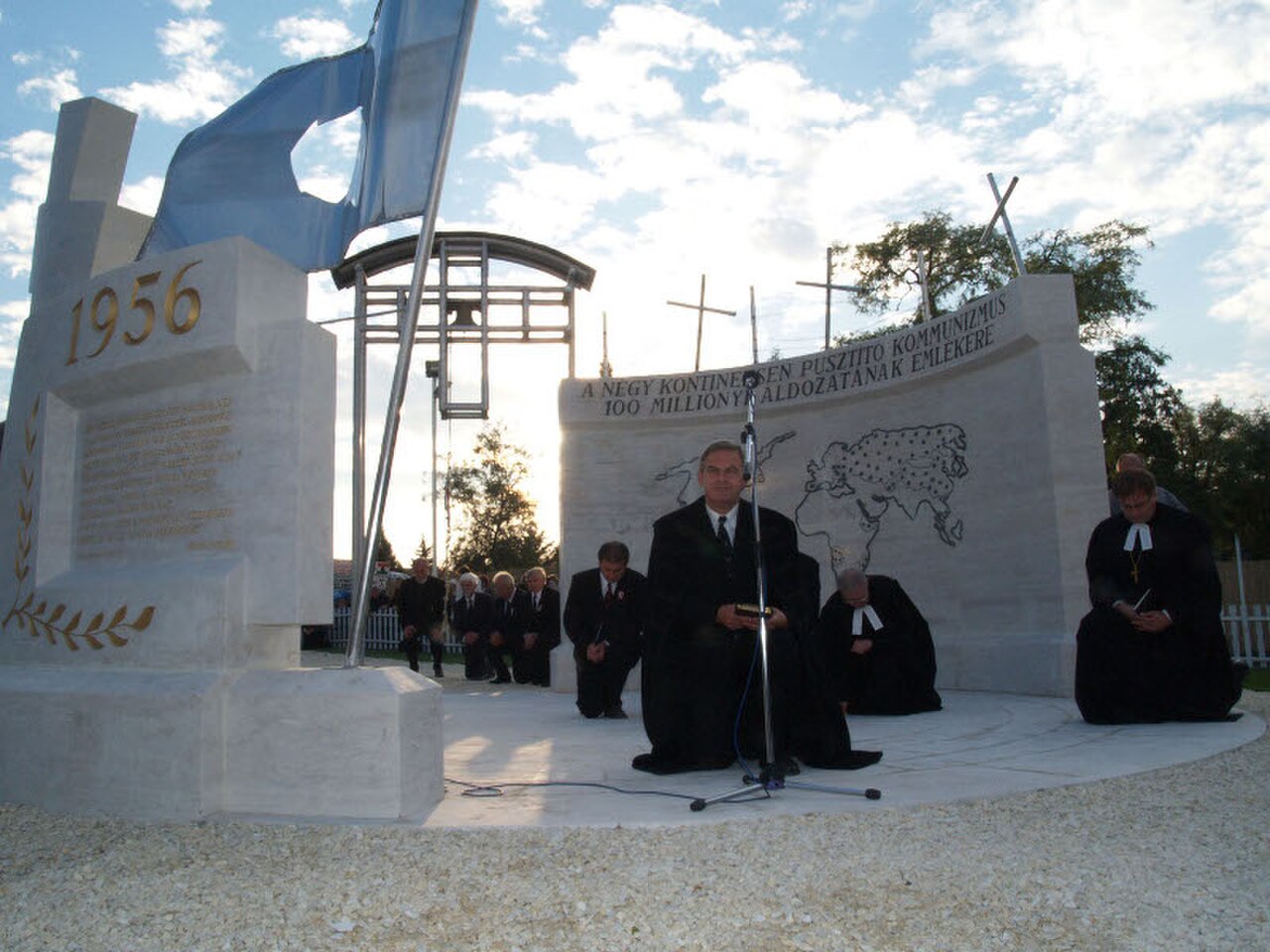 Una fotografía de Gloria Victis Memorial