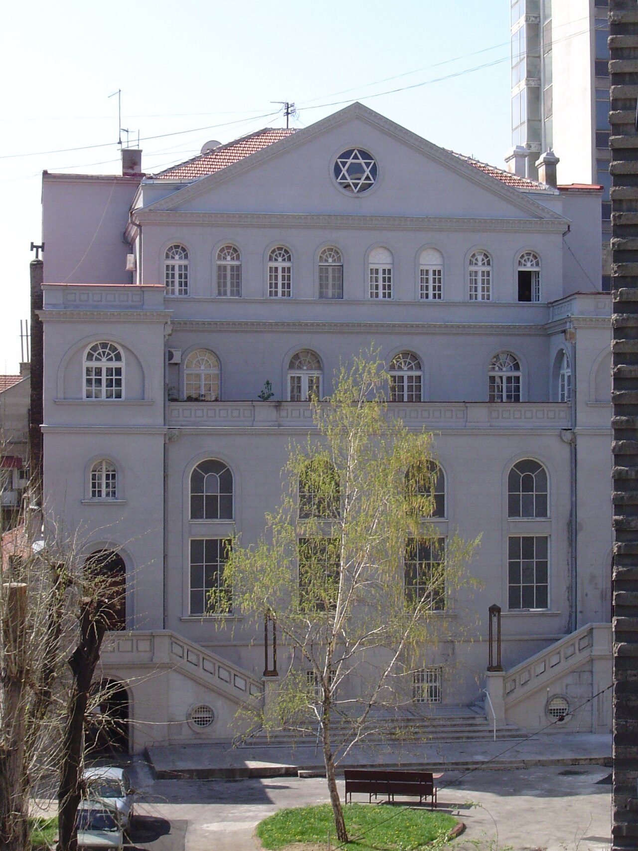 Une photographie de synagogue de Belgrade