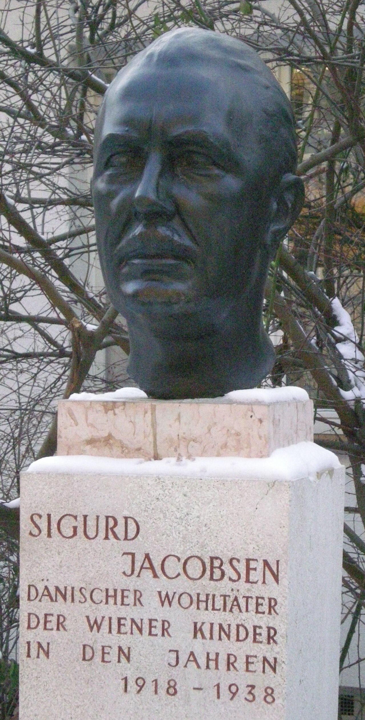 Monumento a Sigurd Jacobsen, Theodor Körner Hof