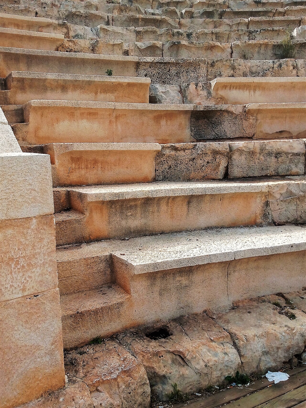 Antiphellos Antik Tiyatrosu fotoğrafı