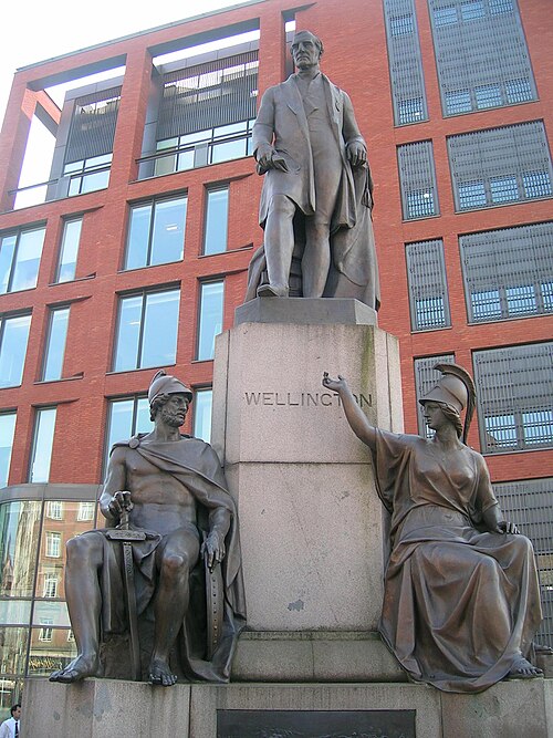 ウェリントン公爵像