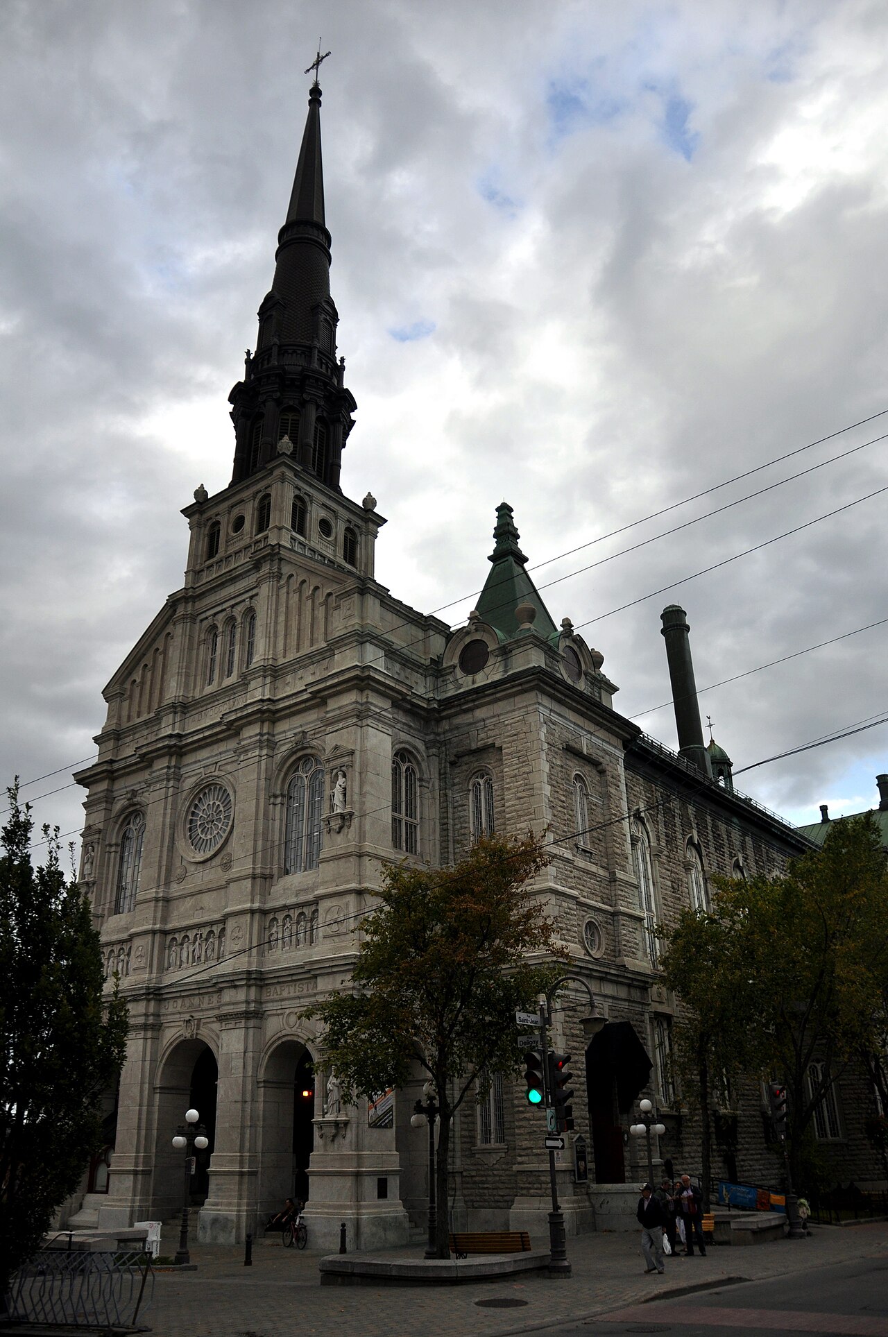 Saint-Jean-Baptiste Kilisesi