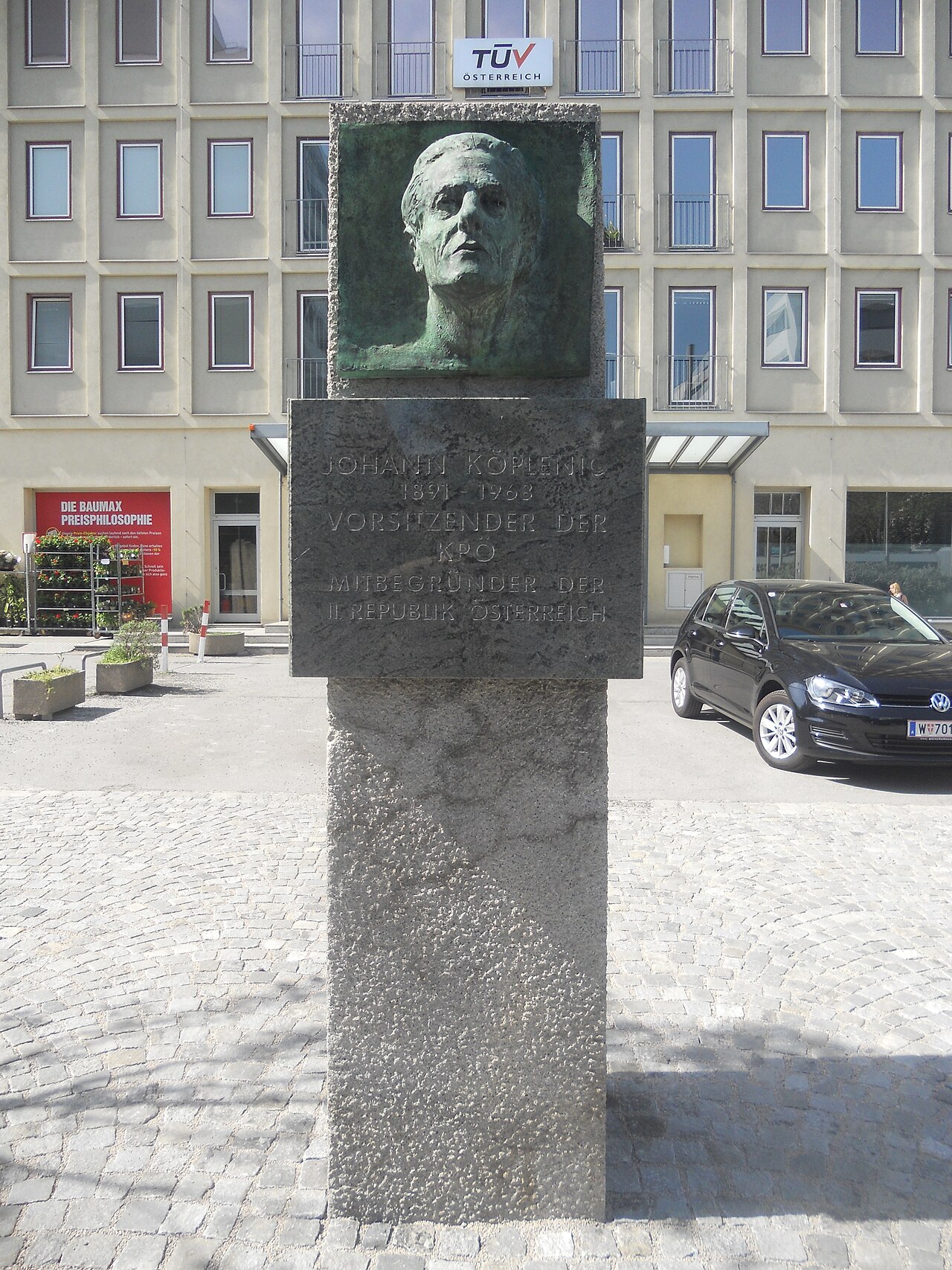 Monumento a Johann Koplenig