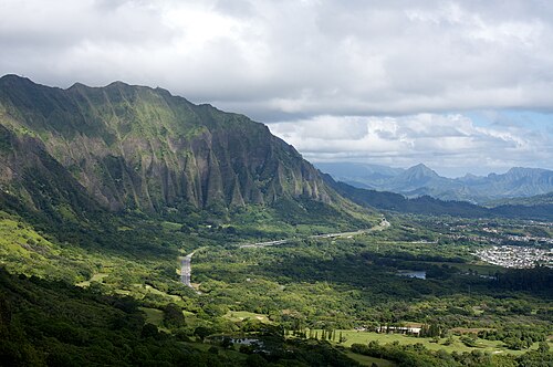 Nuuanu Pali Lookout