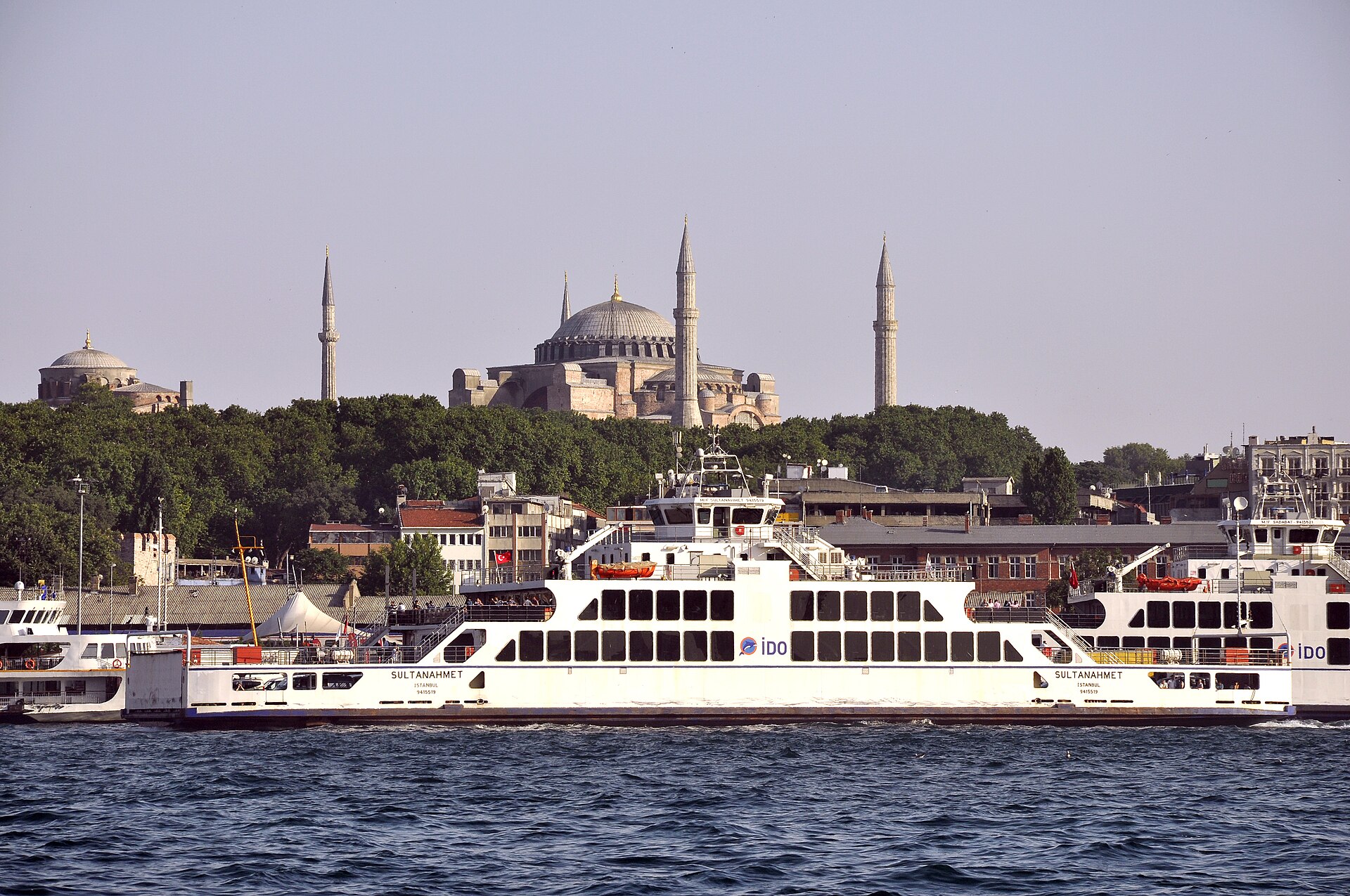 Bosphorus cruise from Eminönü