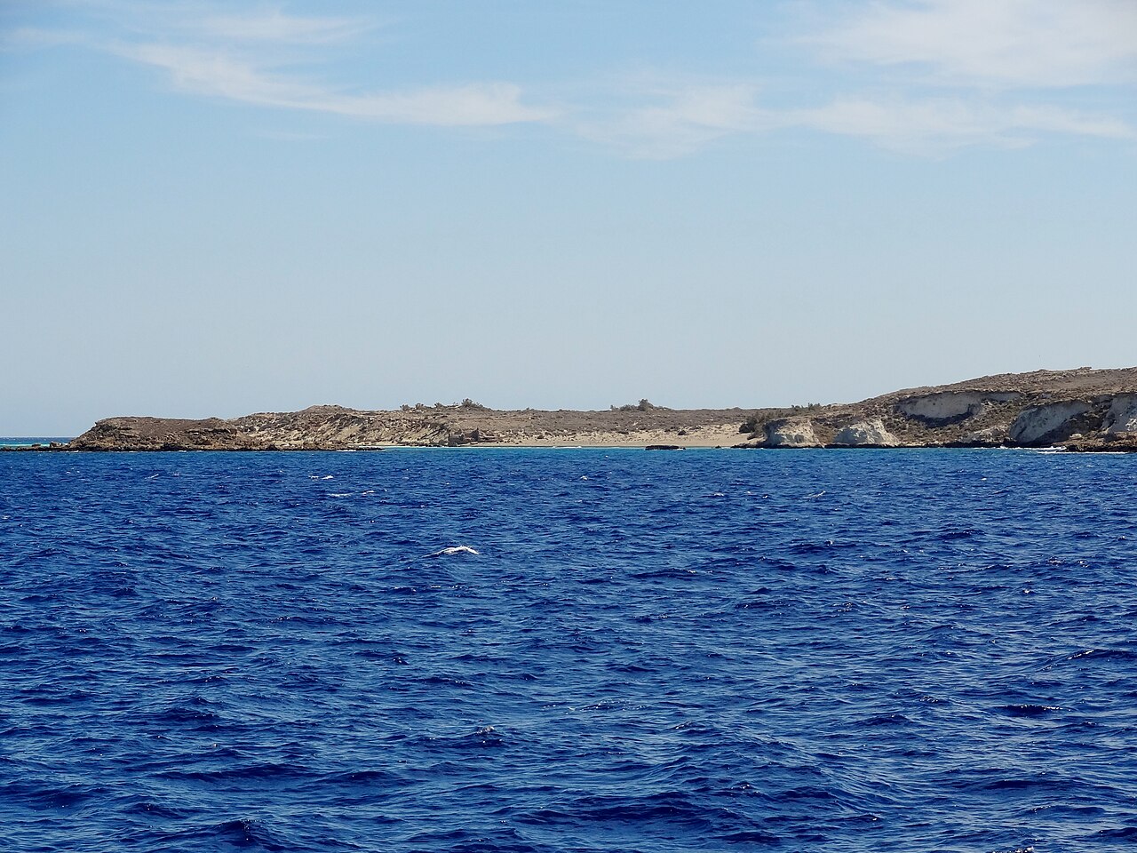 A photograph of Λευκή