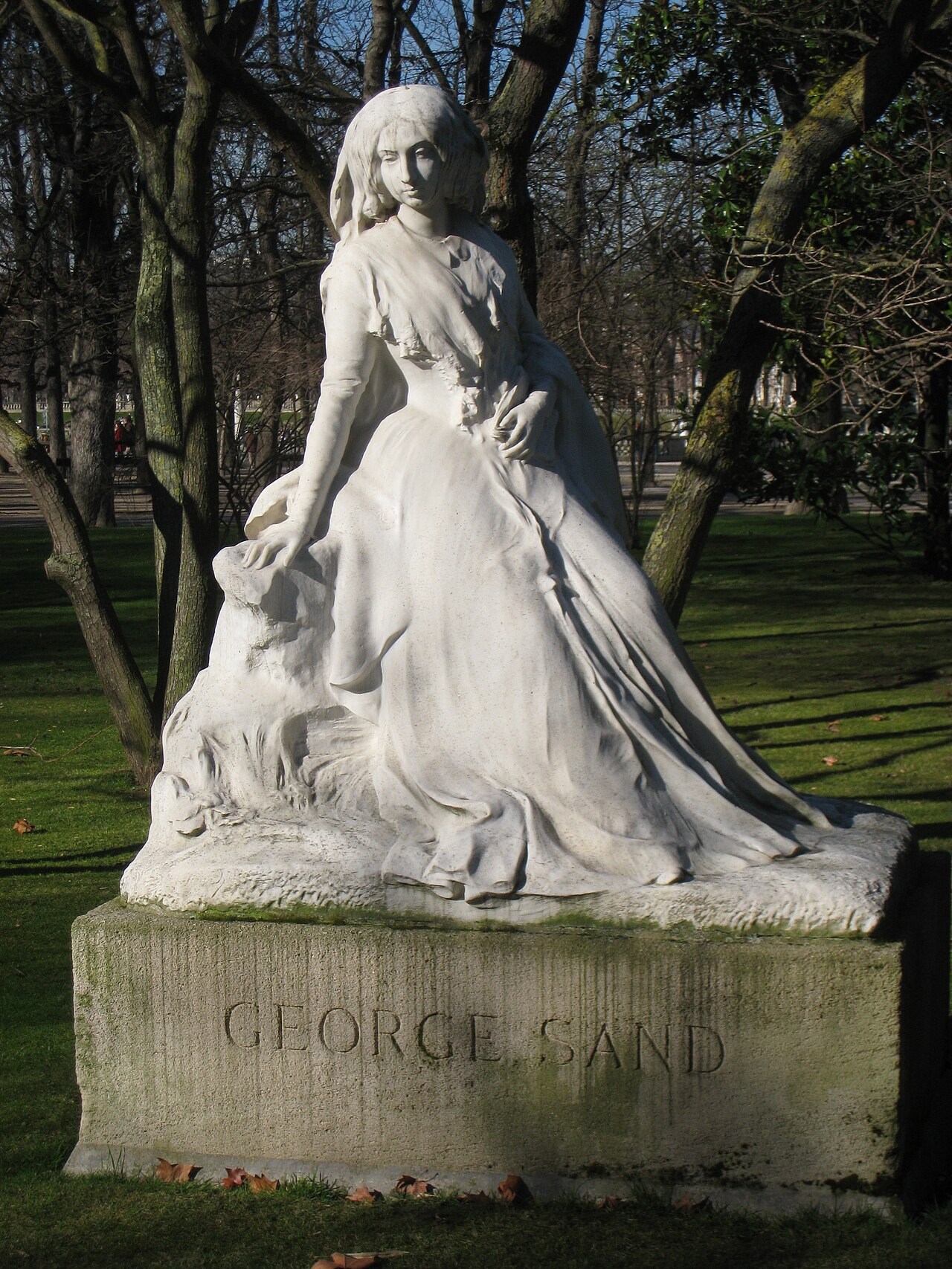 George Sand Heykeli