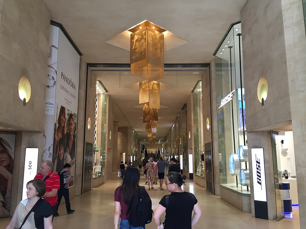 羅浮宮卡魯塞爾購物中心