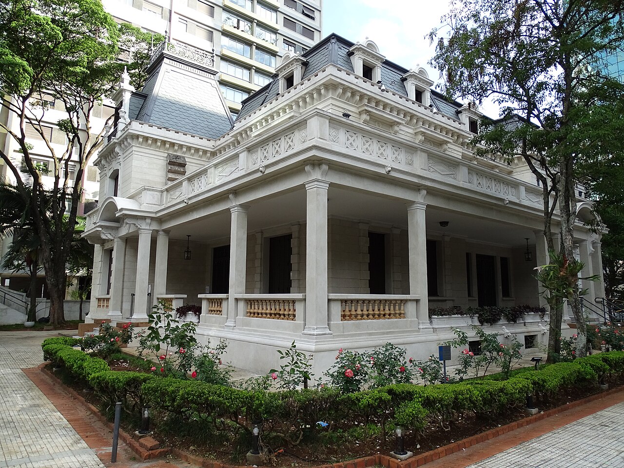 Casa das Rosas