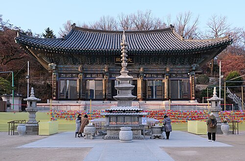Bongeunsa Temple