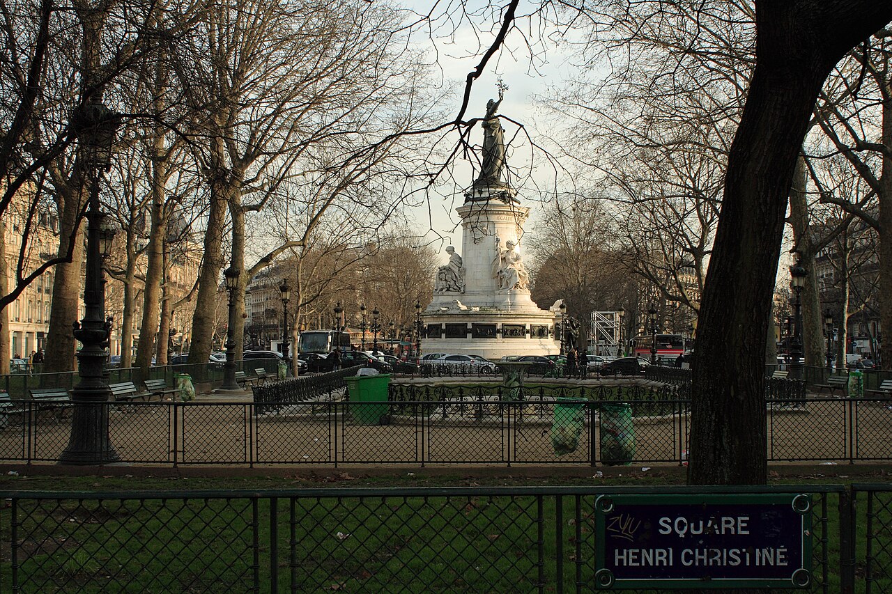 square Henri-Christiné