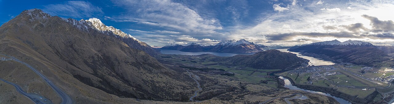 Halfway Remarkables fotoğrafı