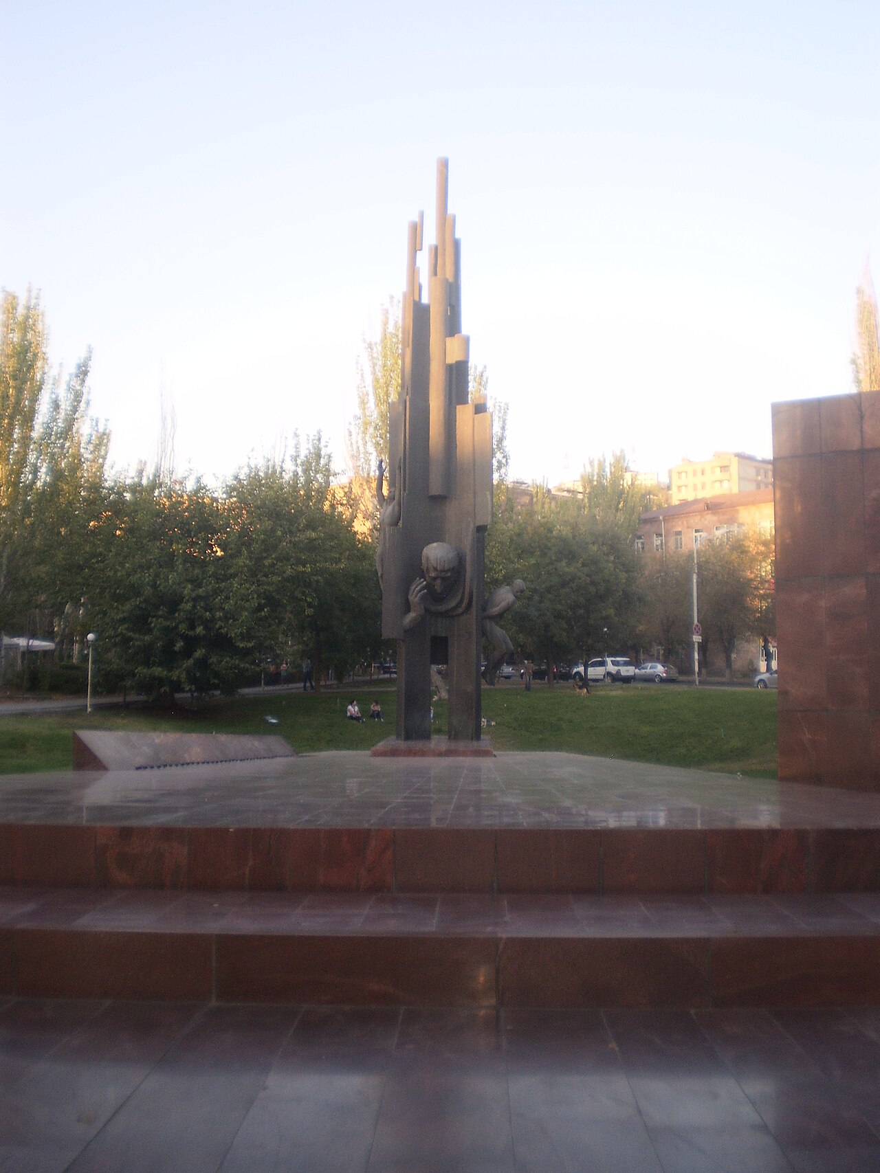 Una fotografia di Monumento a Yeghishe Charents