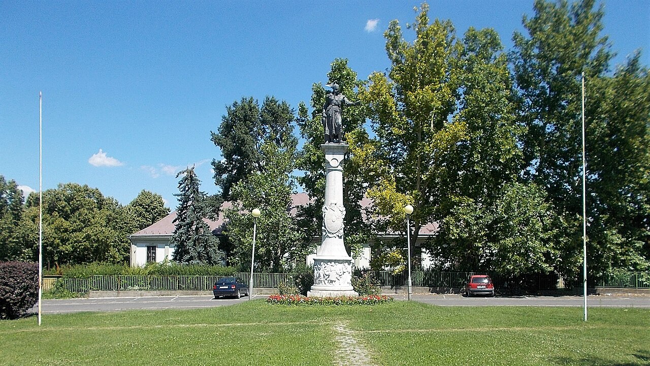 A photograph of Árpád vezér tér