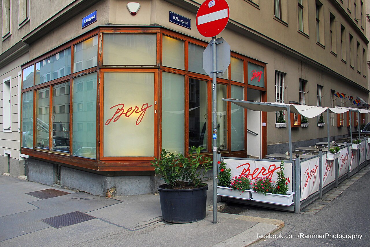 A photograph of Löwenherz