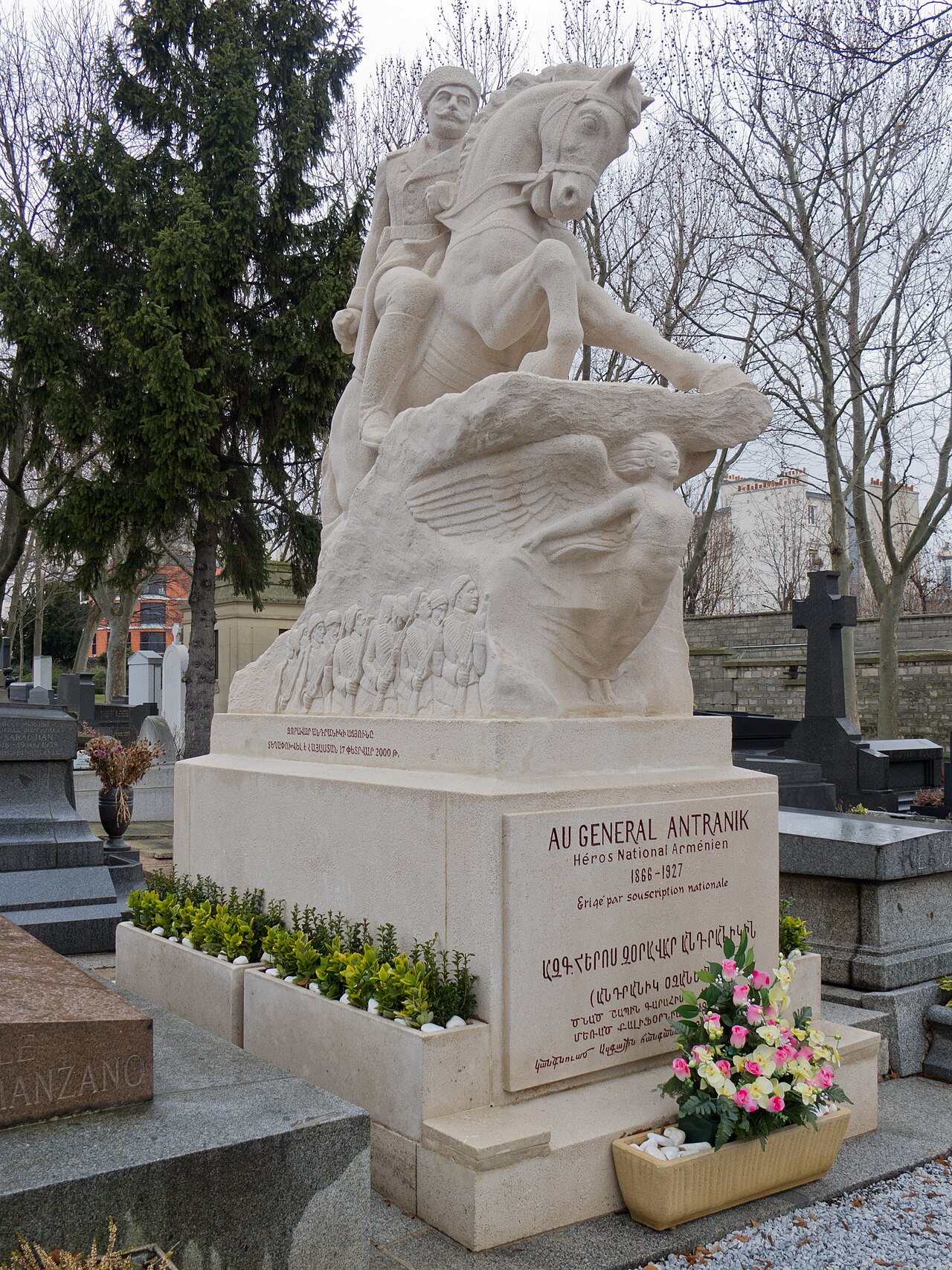 tomb of Andranik Ozanian