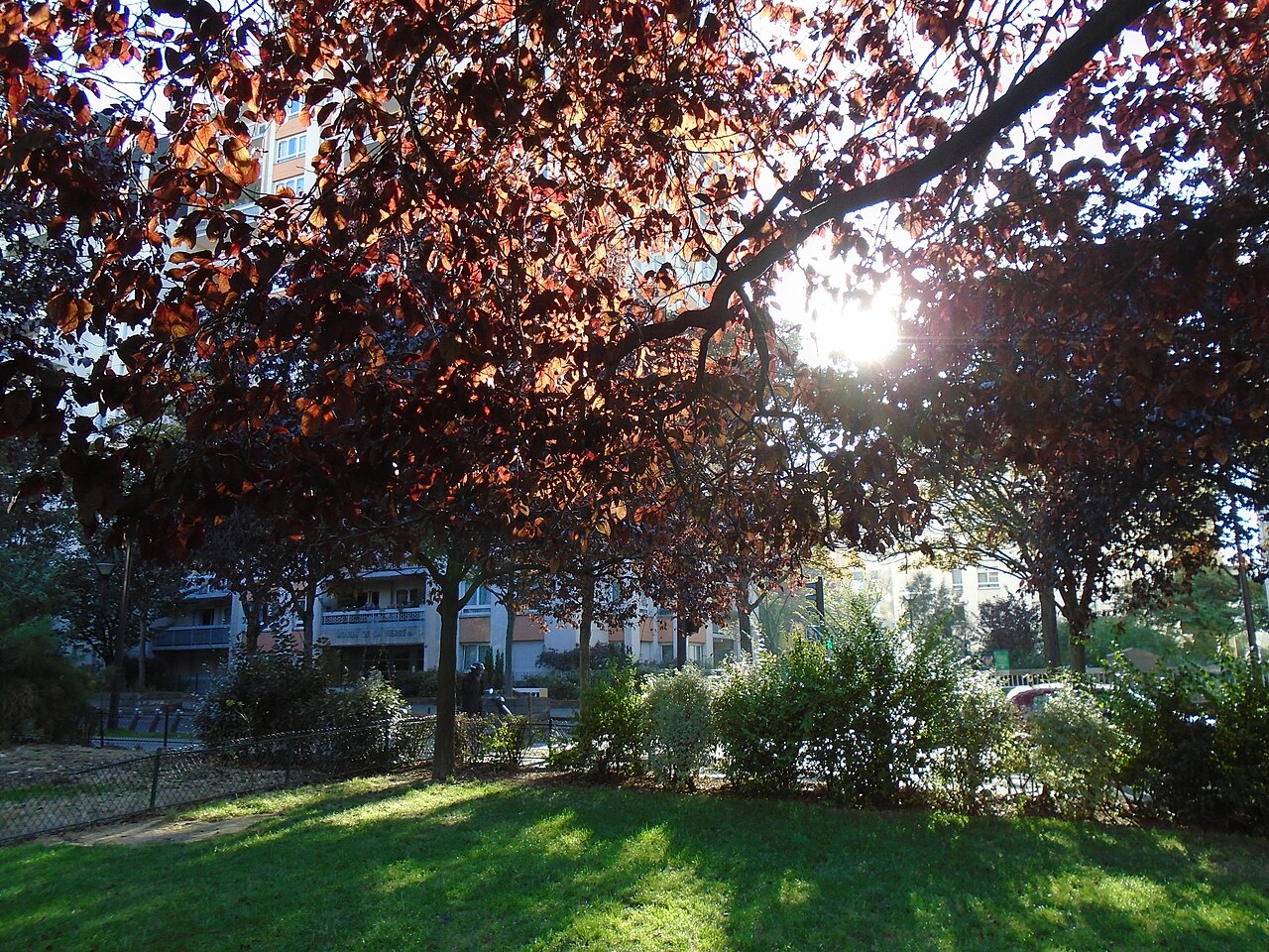 Père-Plumier Bahçesi