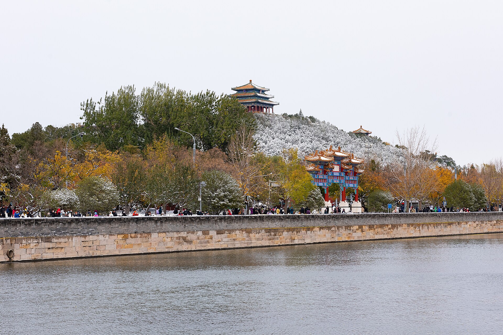 Une photographie de parc Jingshan