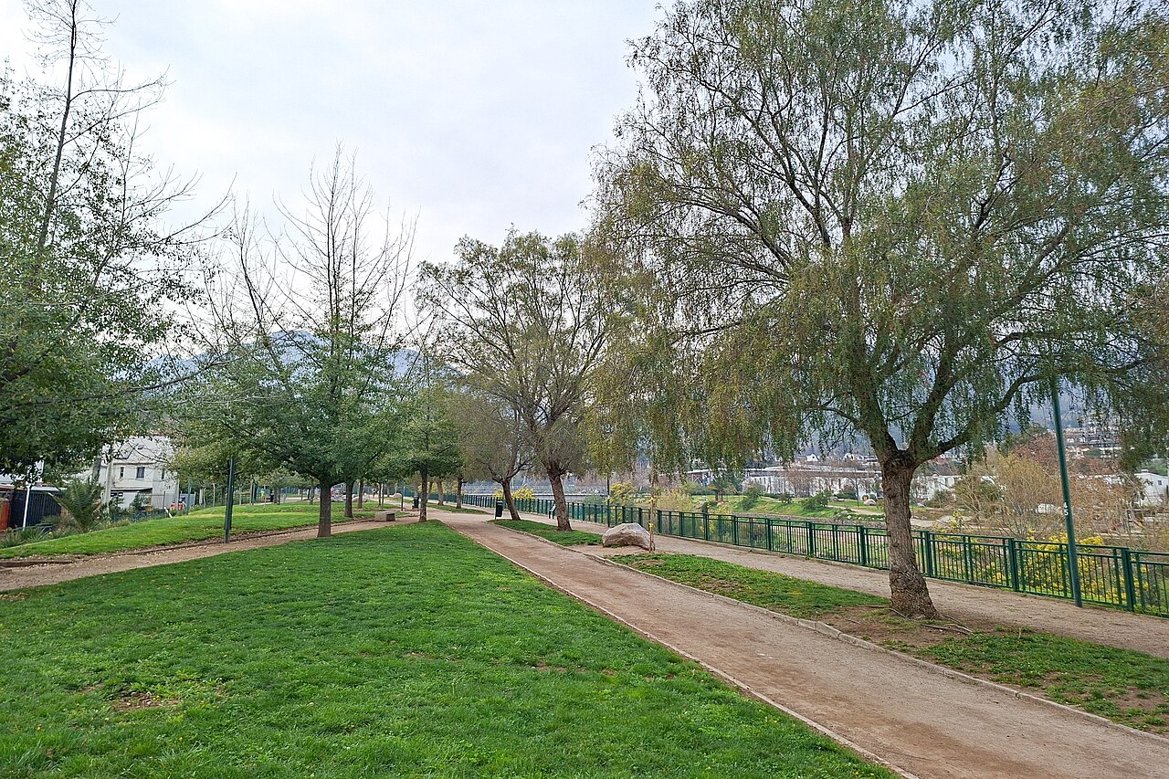 A photograph of Parque Las Lomas
