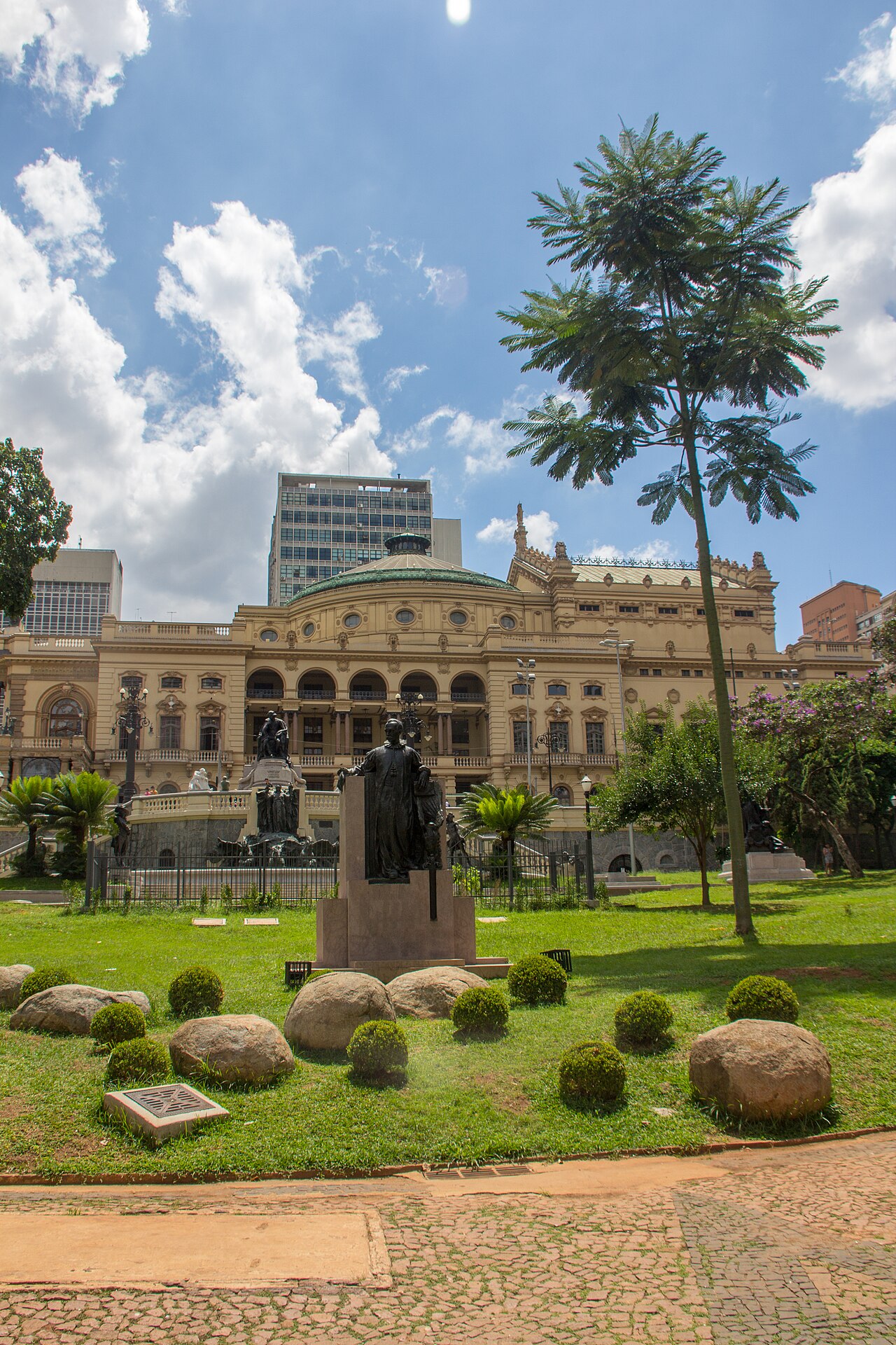 Praça Ramos de Azevedo fotoğrafı