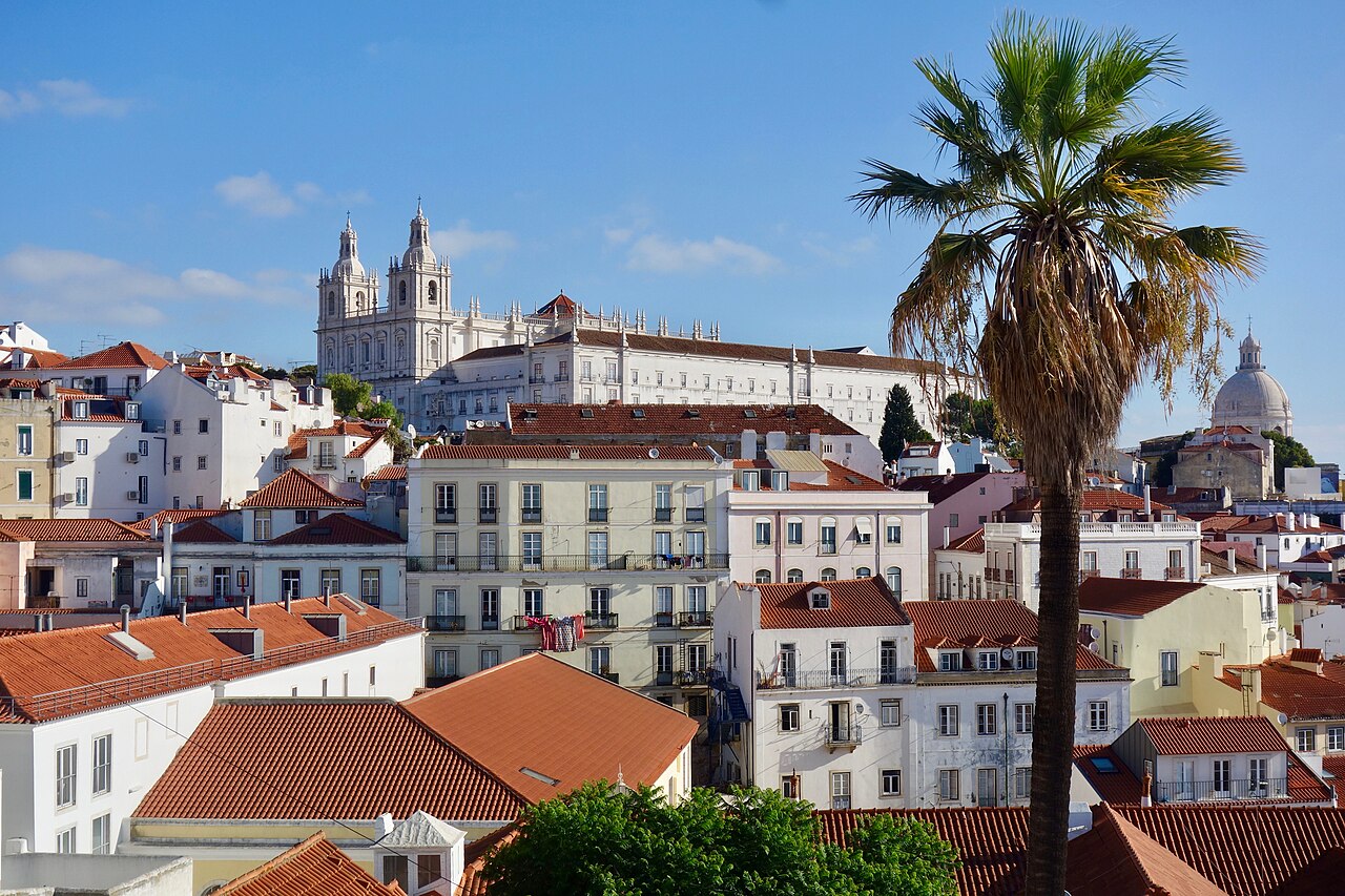 Una fotografia di Miradouro das Portas do Sol