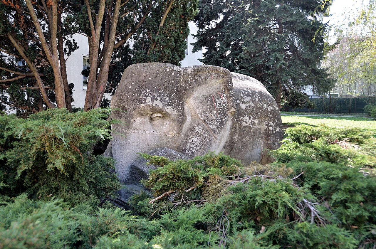 Sculpture « L’Éléphant » de Christa Vogelmayer