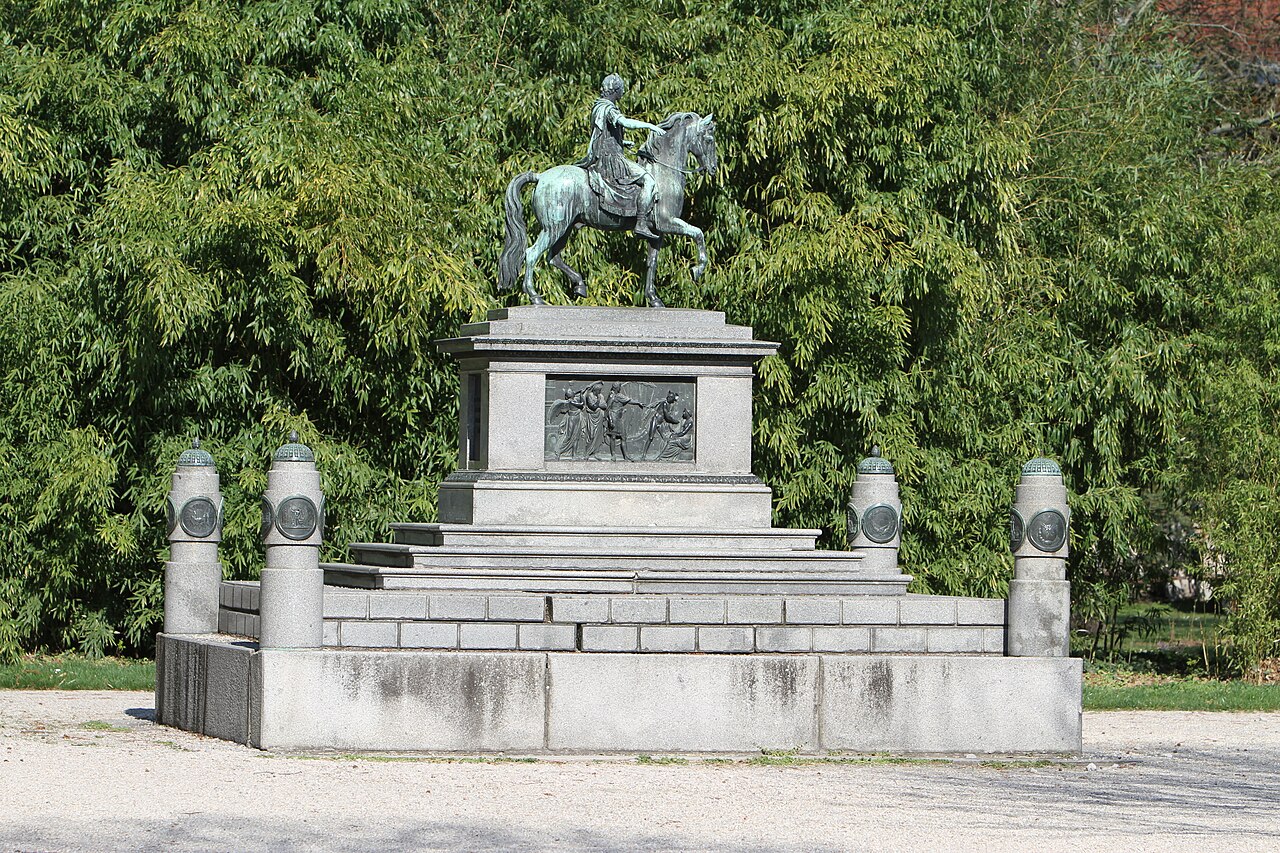İmparator II. Joseph Heykeli, Schönbrunn