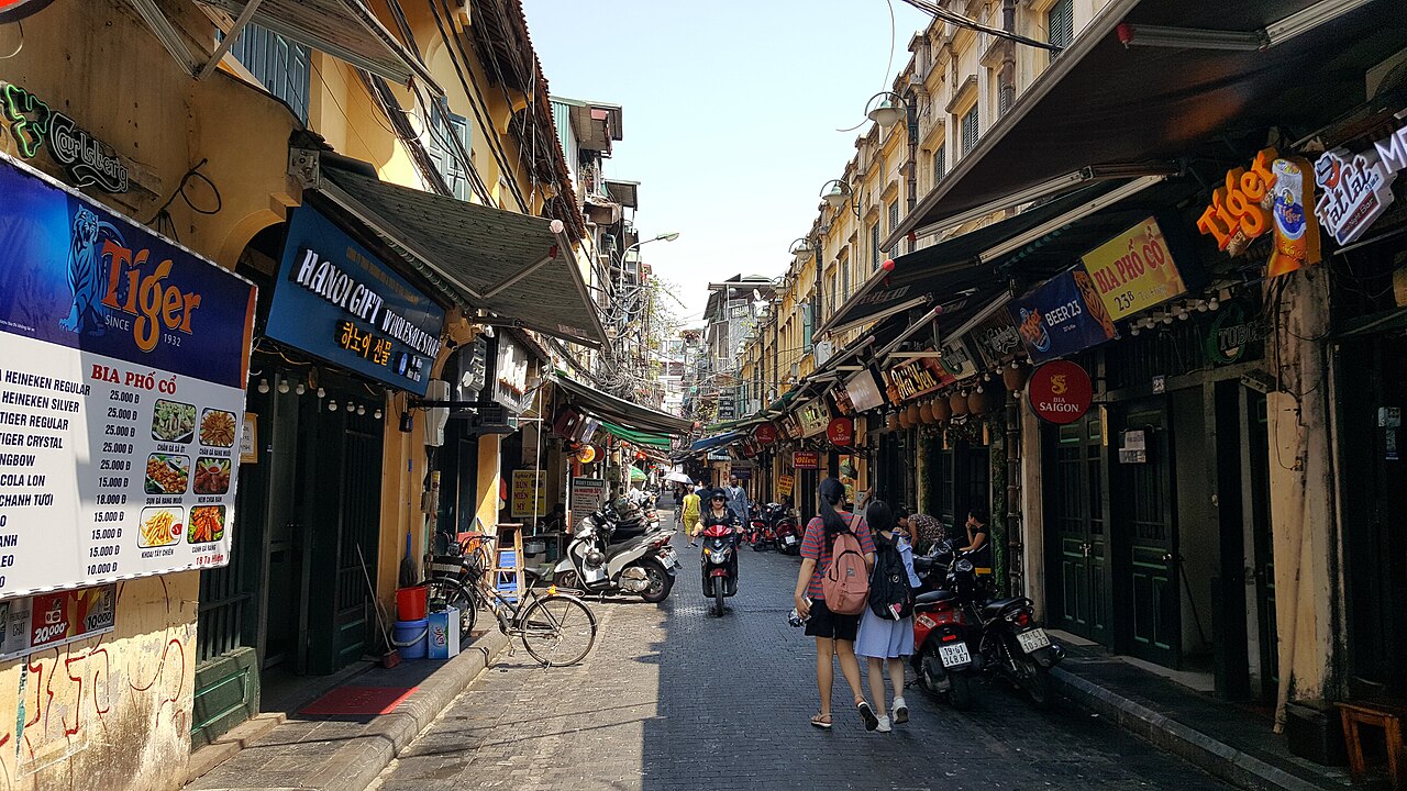 Ta Hien Street