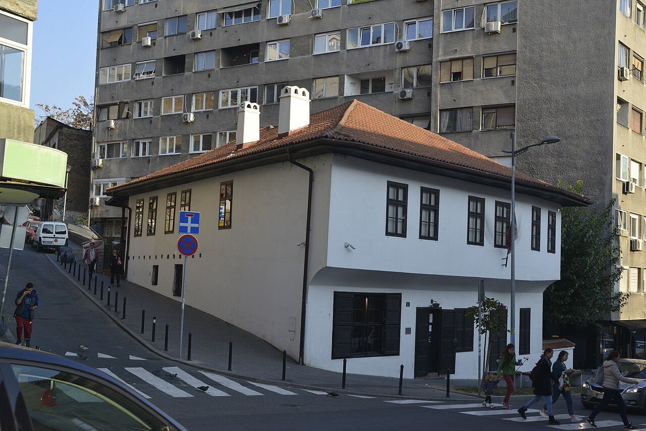 Une photographie de maison de Manak