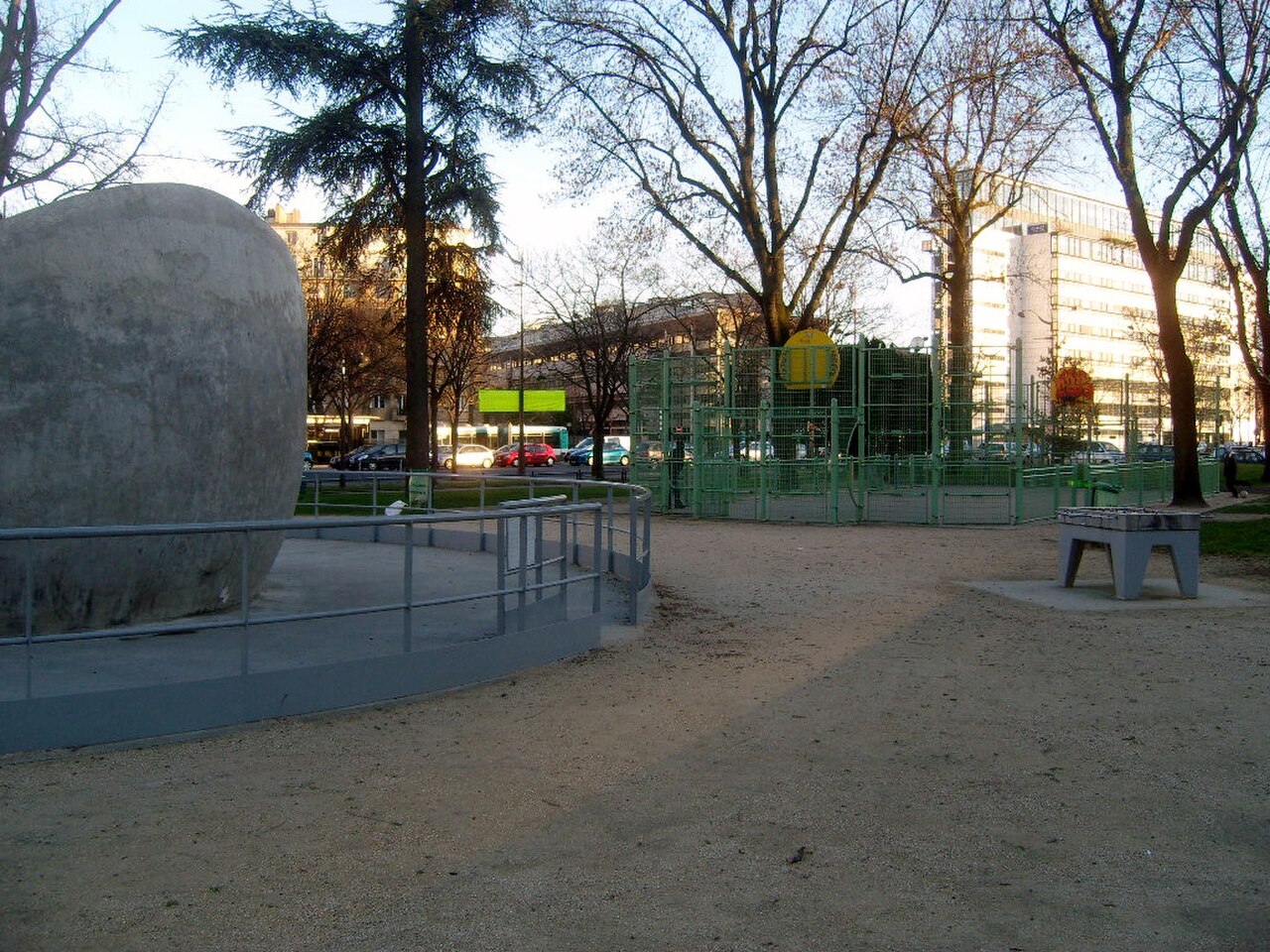Robert-Bajac Meydanı