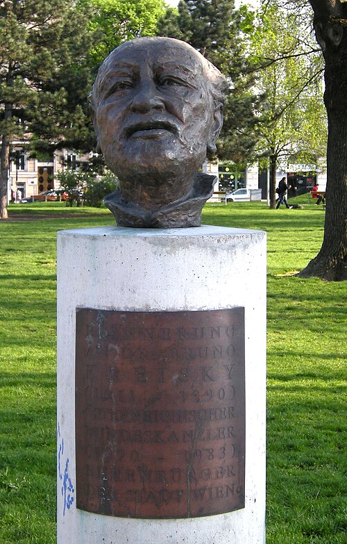 Busto di Bruno Kreisky