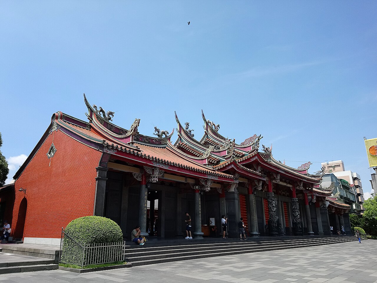 A photograph of Hsing Tian Kong