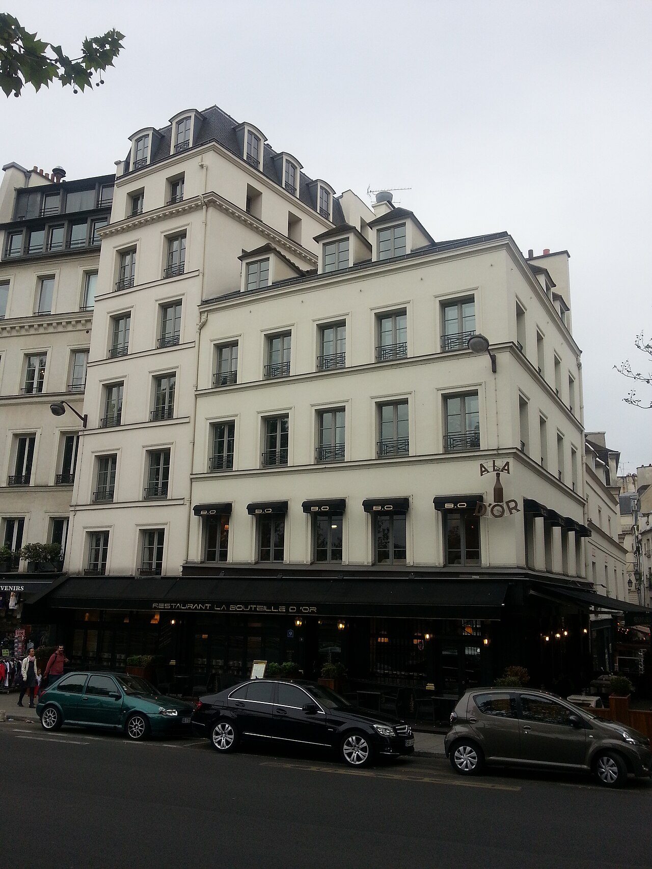 9 quai de Montebello