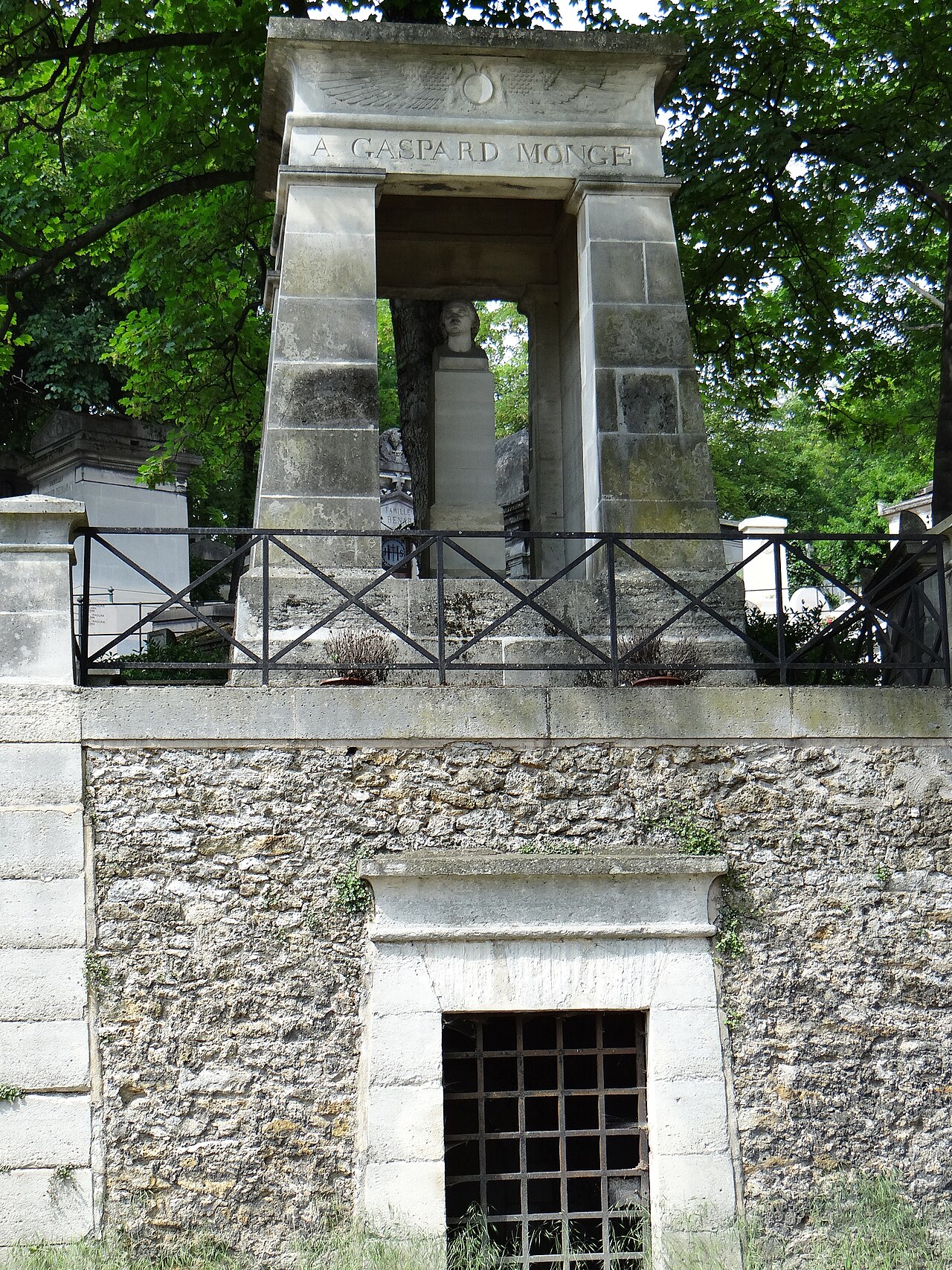 mausolée de Gaspard Monge