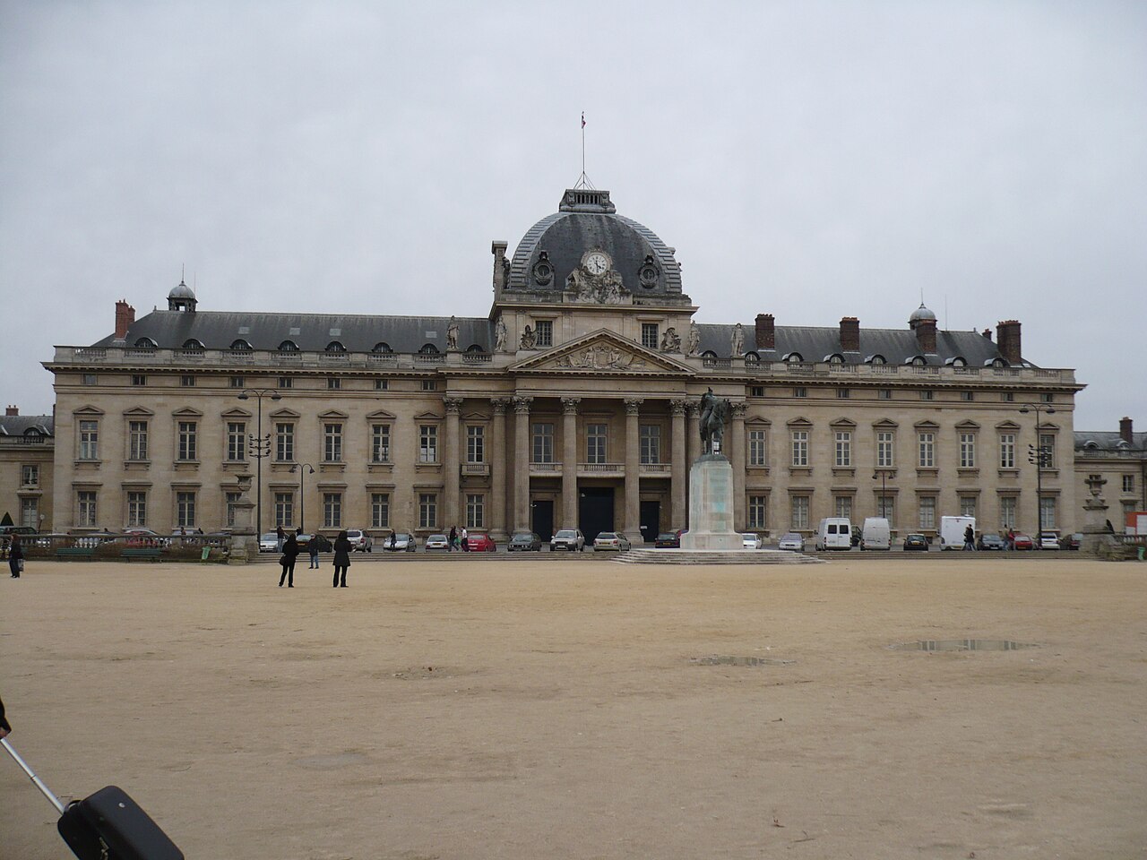 陸軍大学 (フランス) の写真