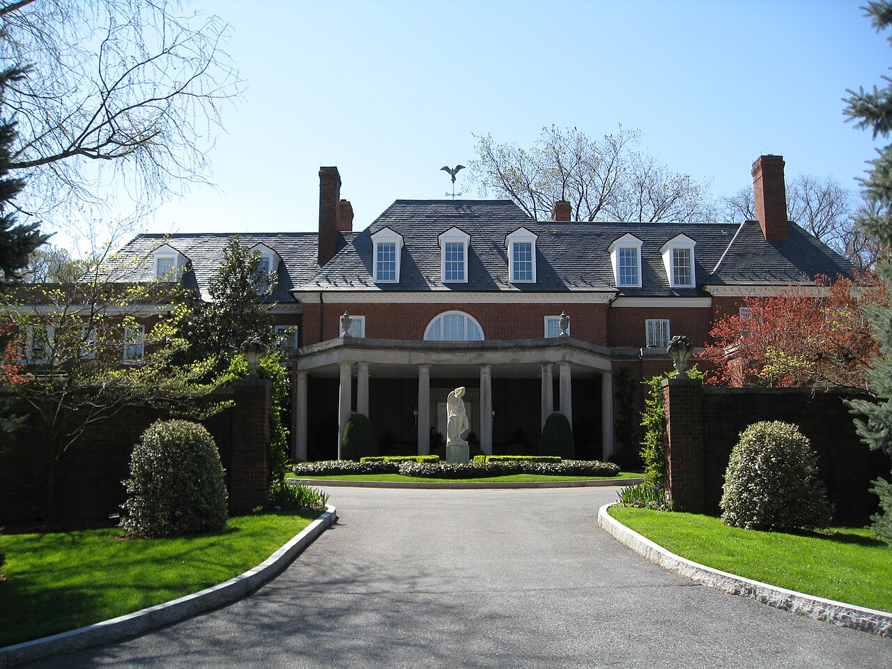 Hillwood Malikanesi, Müzesi ve Bahçeleri