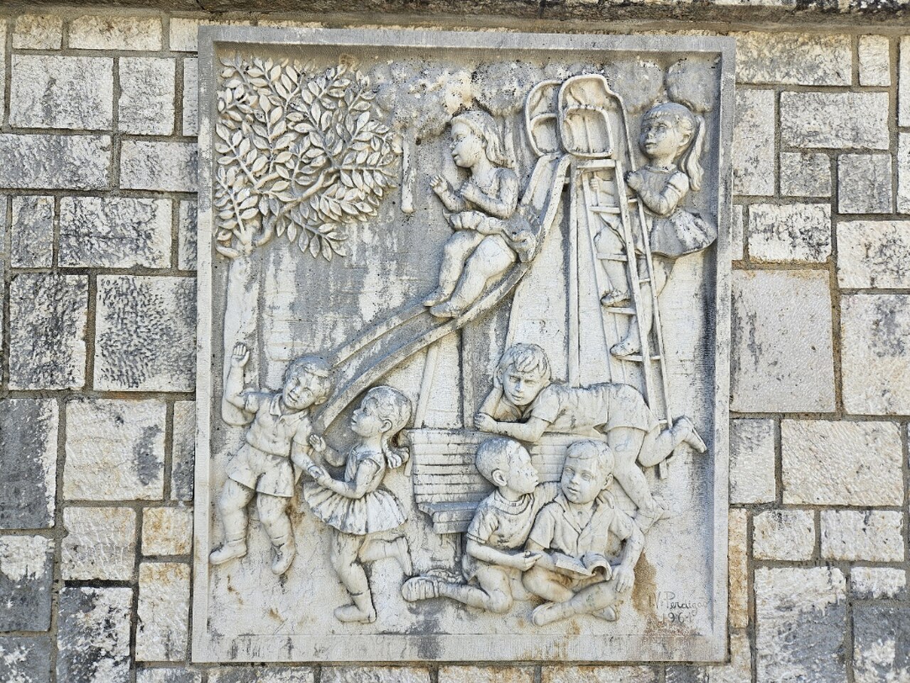 Una fotografia di Parque Infantil do Alvito