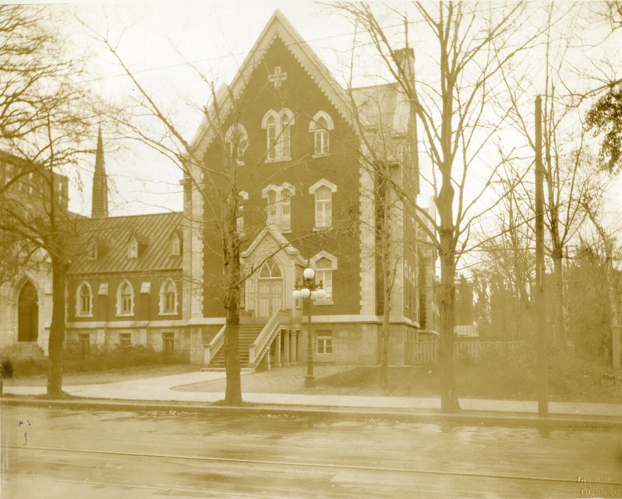 Saint-Dominique Kilisesi fotoğrafı
