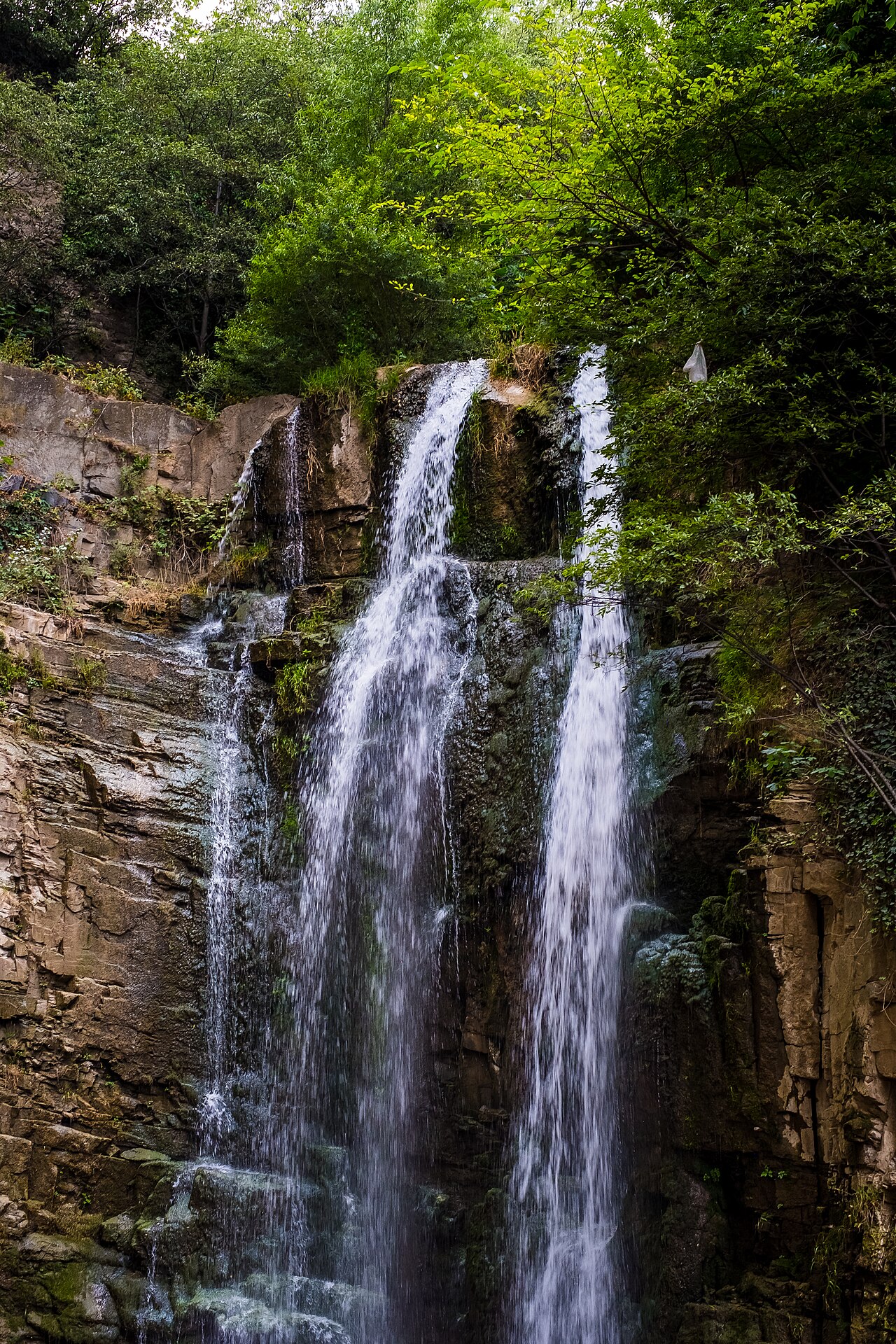 Leghvtakhevi Waterfall