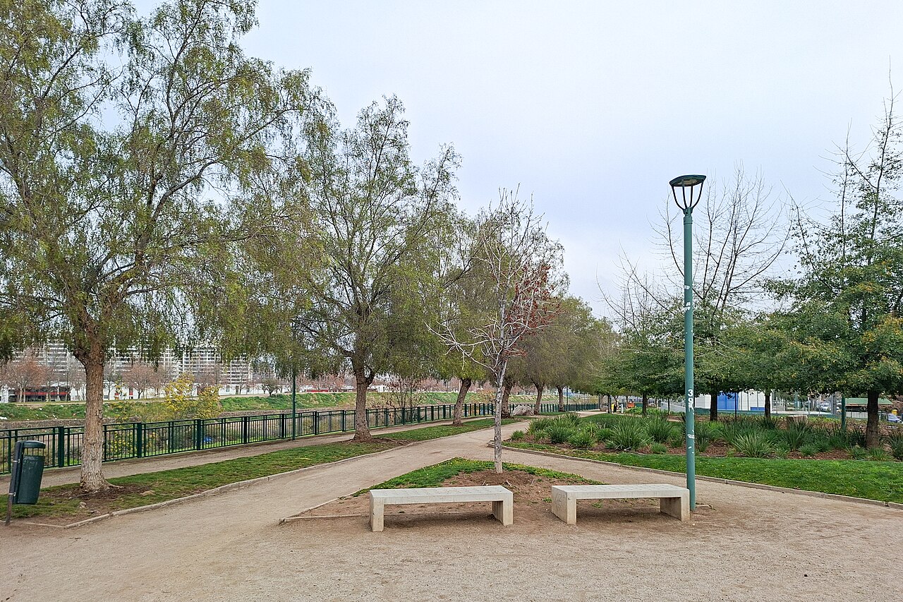 A photograph of Parque Las Lomas