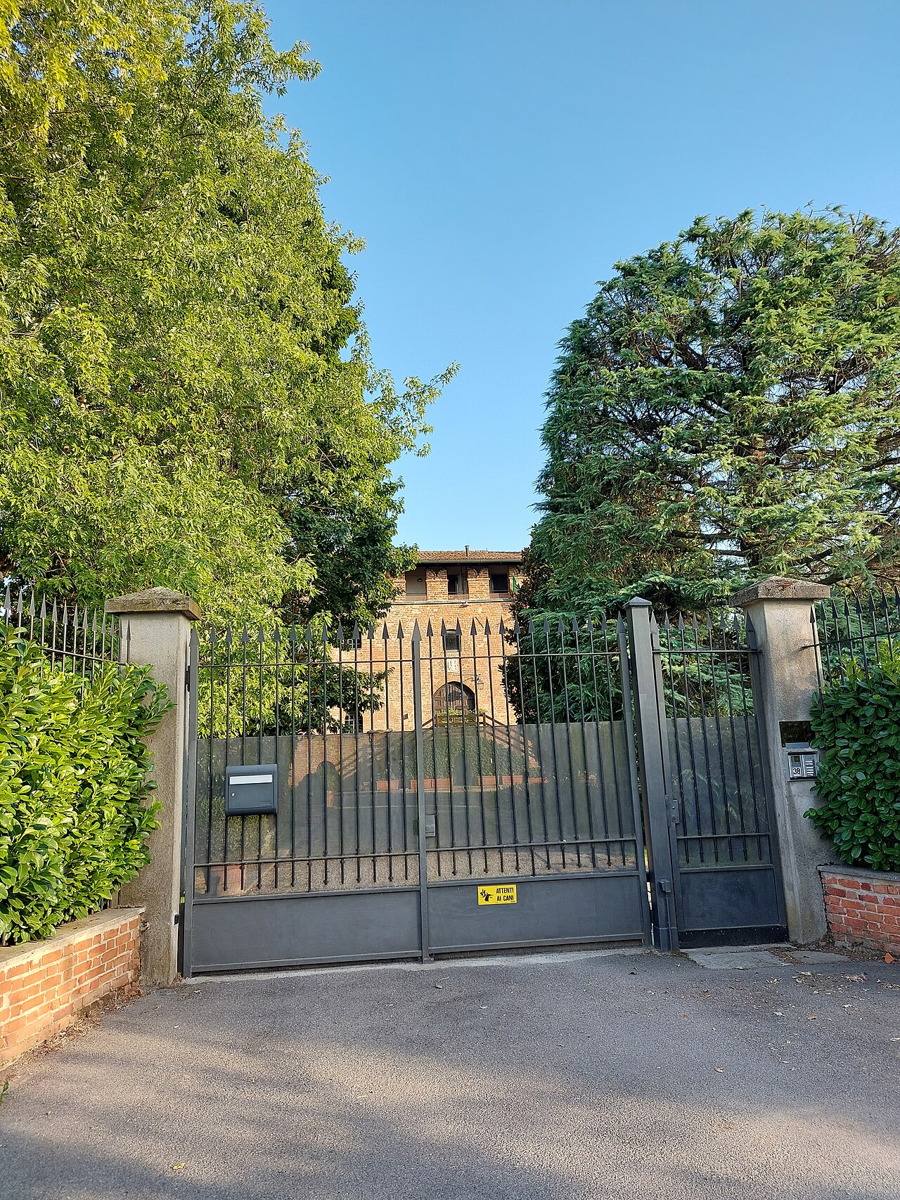 Castle of Macconago