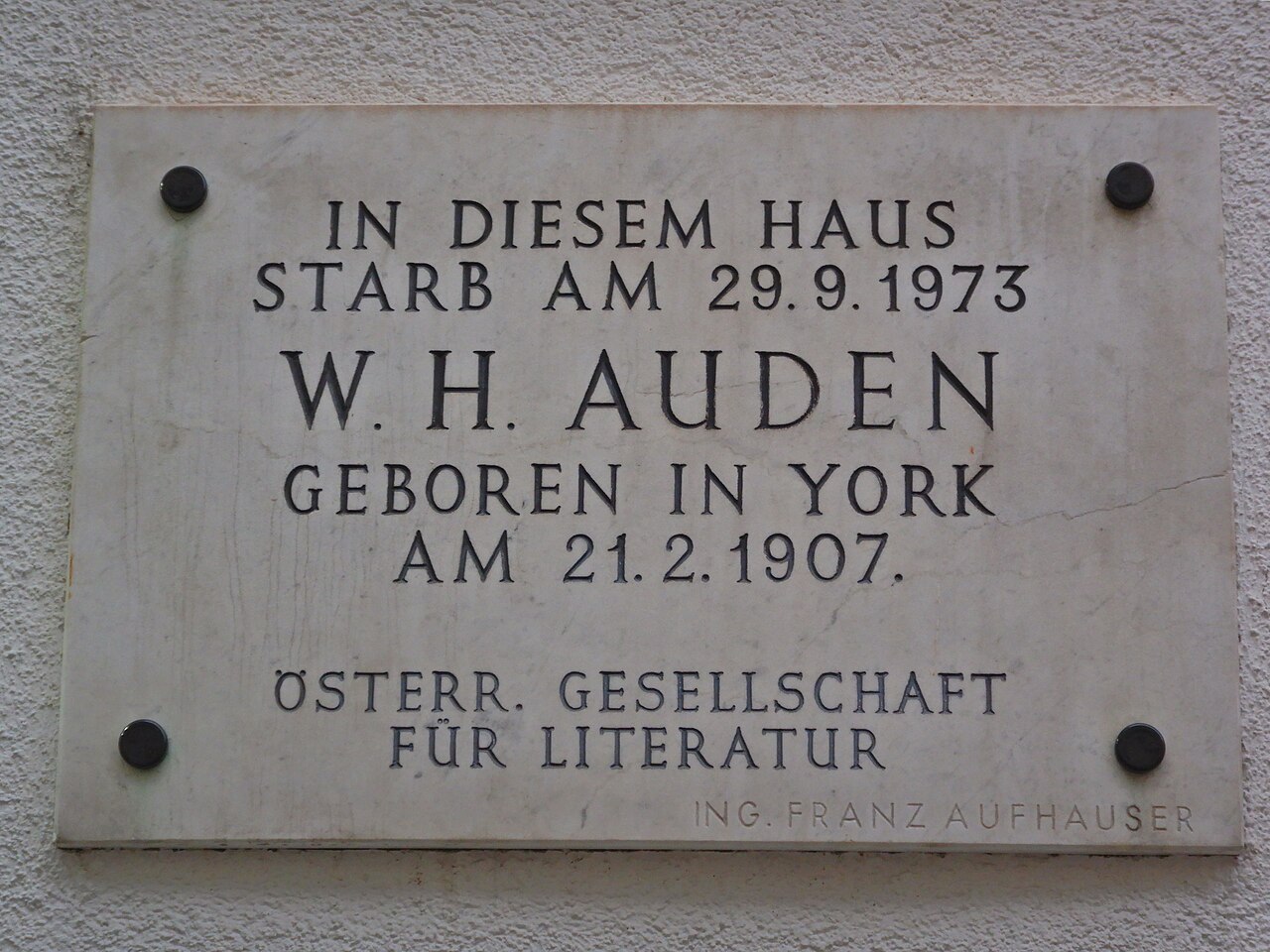 Placa conmemorativa de W. H. Auden