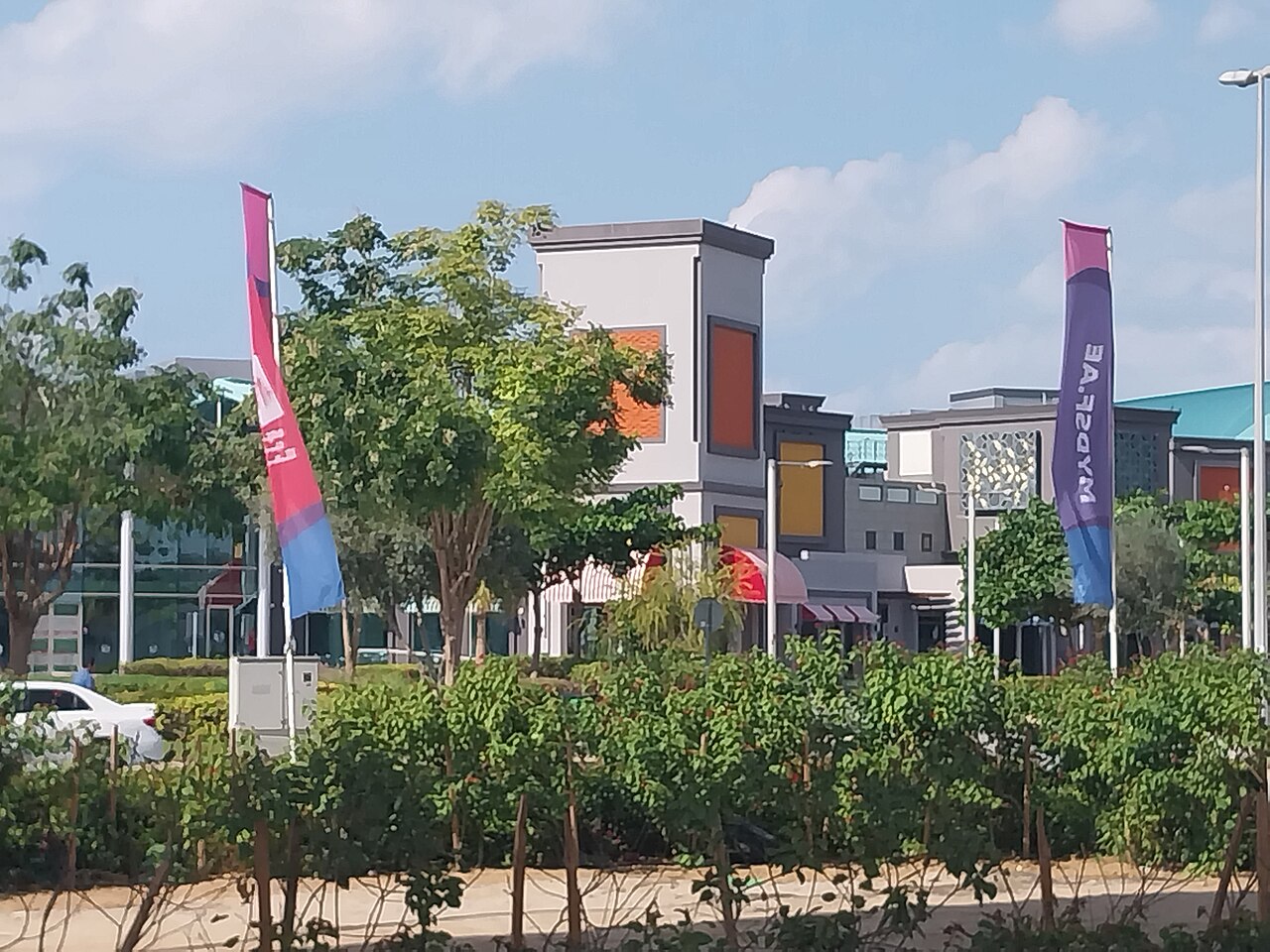 Waterfront Market