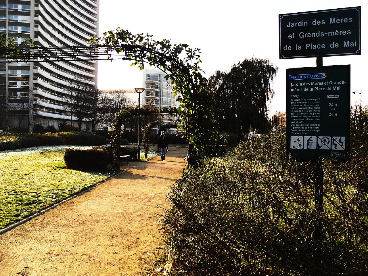 Jardín de las Madres y Abuelas de Plaza de Mayo