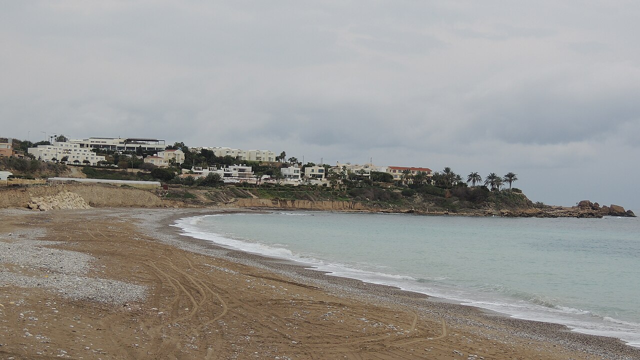 A photograph of Playa Coral