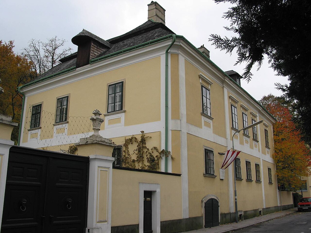 A photograph of Hofmannsthal-Schlössl