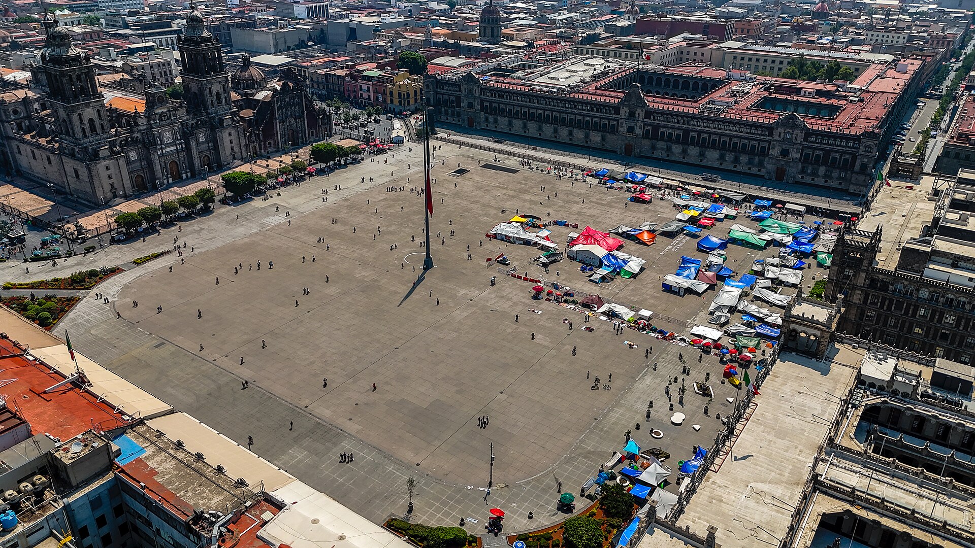Uma fotografia de Praça da Constituição