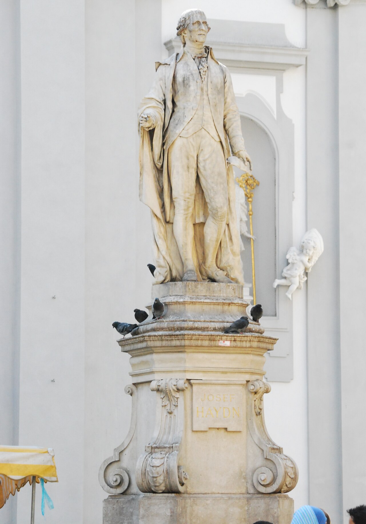 Haydn Anıtı