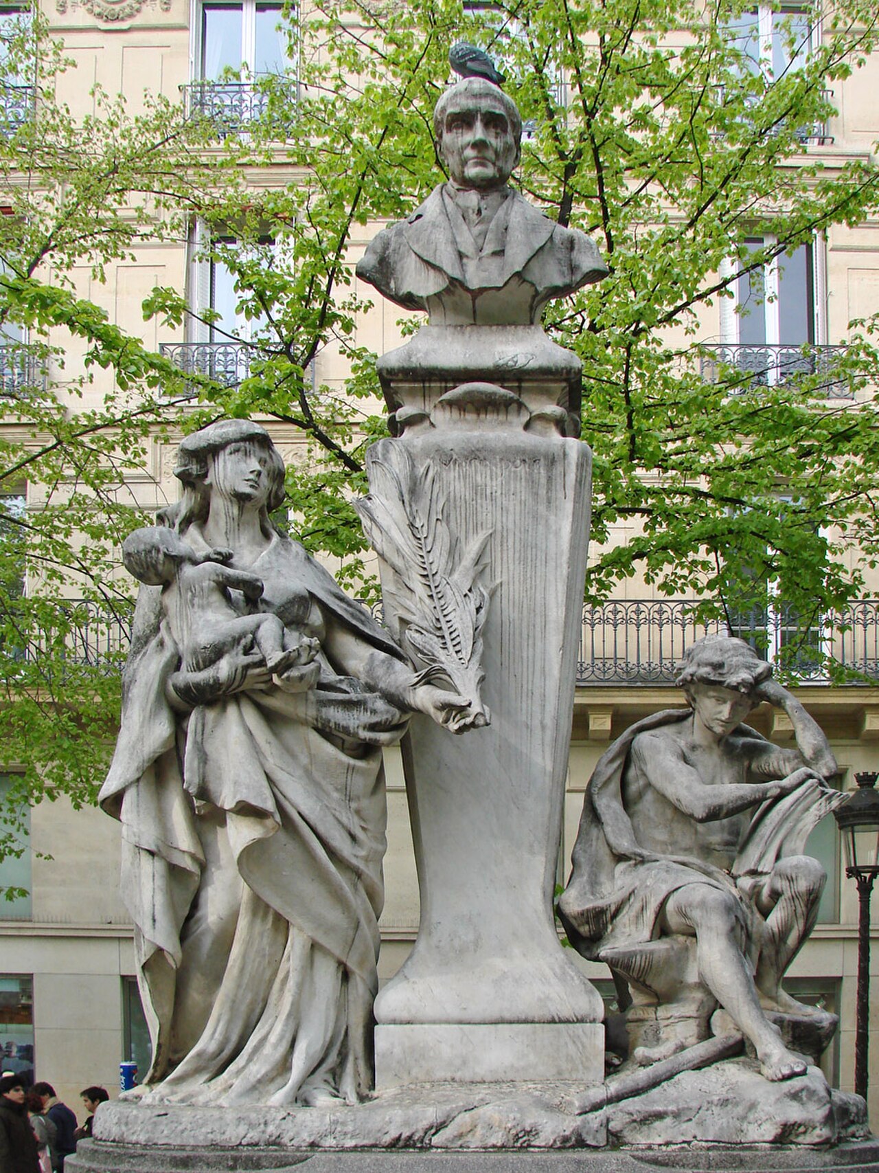 Auguste Comte Anıtı