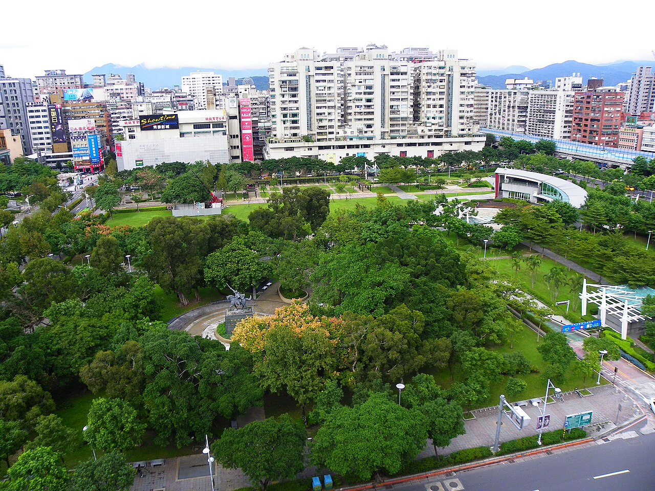 A photograph of Linsen Park